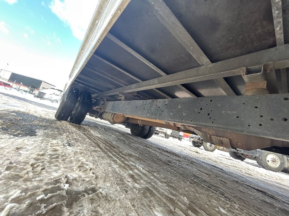 Light Duty Box Truck-Light and Medium Duty Trucks-Ford-2022-E350-Braintree-MA-125,511\n\t\tmiles-$ 25,000 - Image 14