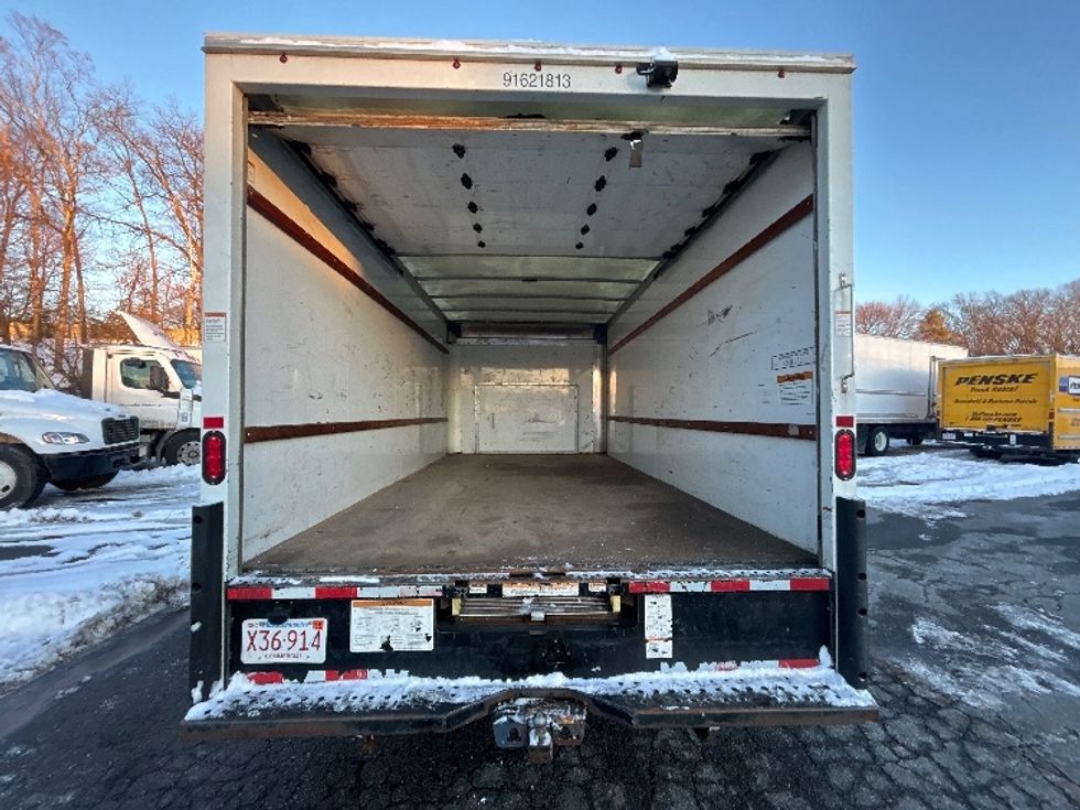 Light Duty Box Truck-Light and Medium Duty Trucks-Ford-2022-E350-Braintree-MA-125,511\n\t\tmiles-$ 25,000 - Image 8