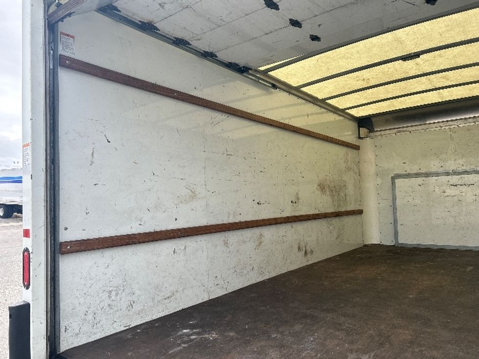 Light Duty Box Truck-Light and Medium Duty Trucks-Ford-2022-E350-Braintree-MA-151,621\n\t\tmiles-$ 20,750 - Image 10