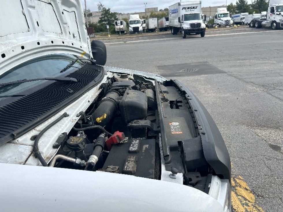 Light Duty Box Truck-Light and Medium Duty Trucks-Ford-2022-E350-Braintree-MA-151,621\n\t\tmiles-$ 20,750 - Image 22