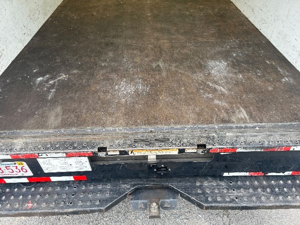 Light Duty Box Truck-Light and Medium Duty Trucks-Ford-2022-E350-Braintree-MA-151,621\n\t\tmiles-$ 20,750 - Image 9