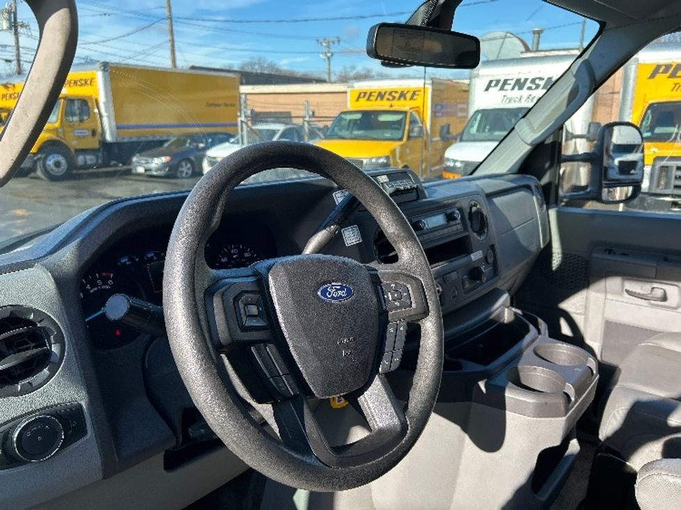 Light Duty Box Truck-Light and Medium Duty Trucks-Ford-2022-E350-Braintree-MA-91,668\n\t\tmiles-$ 30,000 - Image 15