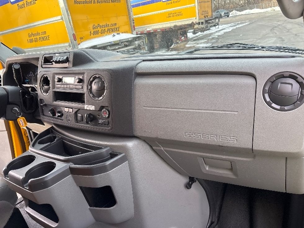 Light Duty Box Truck-Light and Medium Duty Trucks-Ford-2022-E350-Brook Park-OH-91,947\n\t\tmiles-$ 28,500 - Image 19