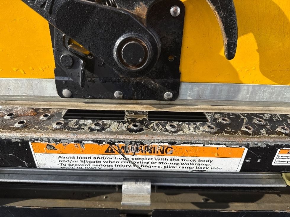 Light Duty Box Truck-Light and Medium Duty Trucks-Ford-2022-E350-Brook Park-OH-91,947\n\t\tmiles-$ 28,500 - Image 26