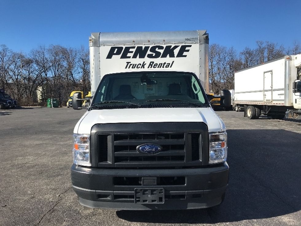 Light Duty Box Truck-Light and Medium Duty Trucks-Ford-2022-E350-Brooklyn Park-MN-100,954\n\t\tmiles-$ 31,250 - Image 2
