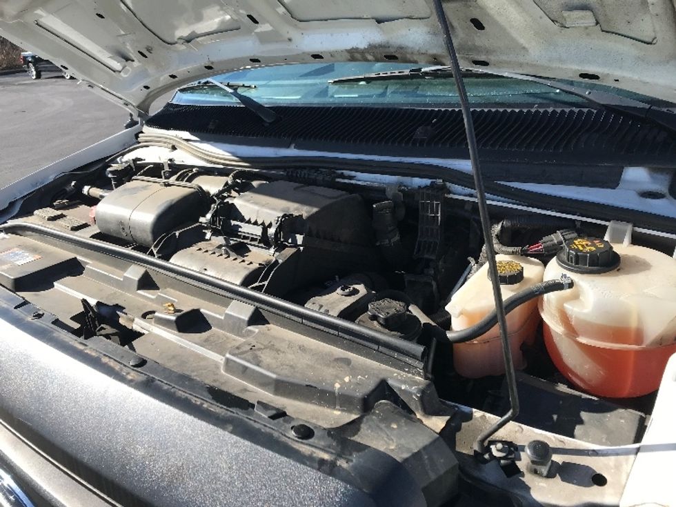 Light Duty Box Truck-Light and Medium Duty Trucks-Ford-2022-E350-Brooklyn Park-MN-100,954\n\t\tmiles-$ 31,250 - Image 23