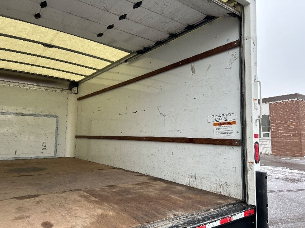Light Duty Box Truck-Light and Medium Duty Trucks-Ford-2022-E350-Brooklyn Park-MN-103,806\n\t\tmiles-$ 30,750 - Image 12