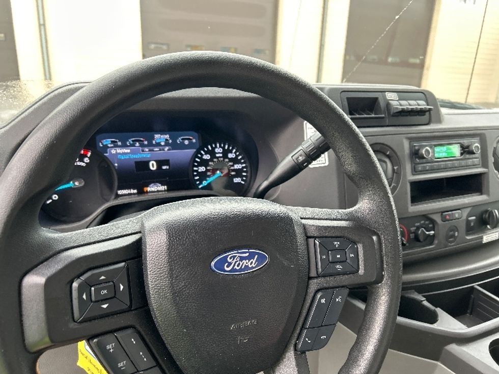 Light Duty Box Truck-Light and Medium Duty Trucks-Ford-2022-E350-Brooklyn Park-MN-103,806\n\t\tmiles-$ 30,750 - Image 17