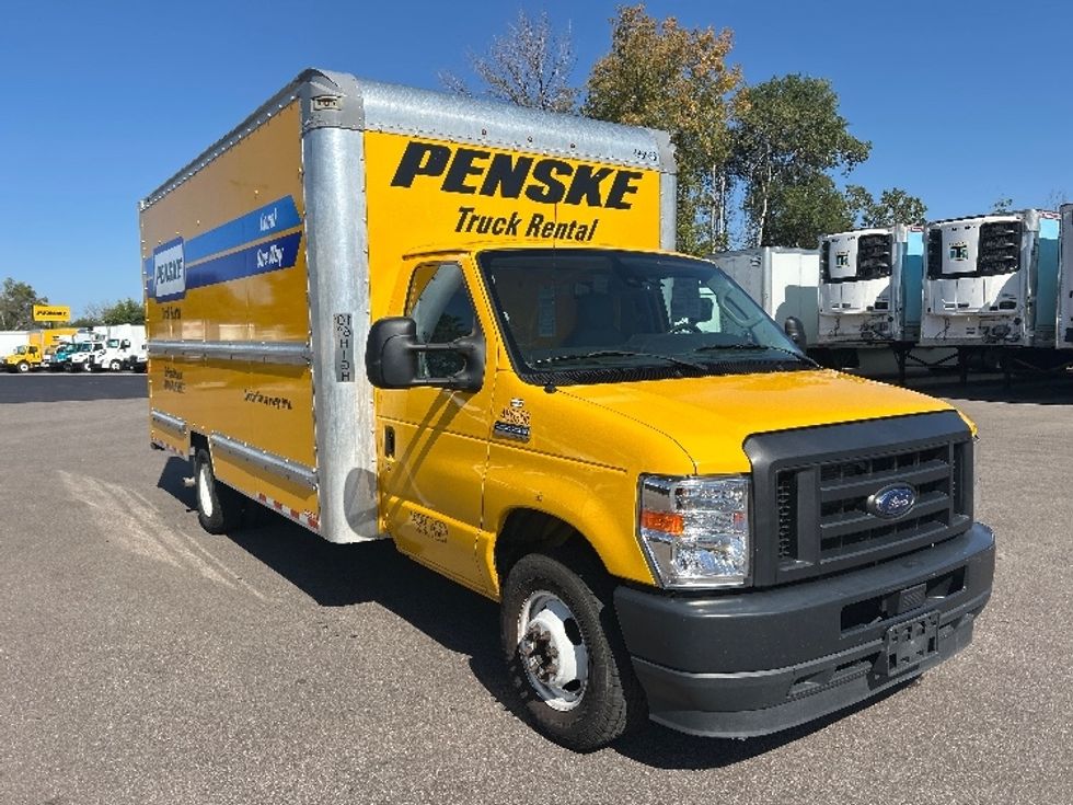 Light Duty Box Truck-Light and Medium Duty Trucks-Ford-2022-E350-Brooklyn Park-MN-109,515\n\t\tmiles-$ 25,750 - Image 1