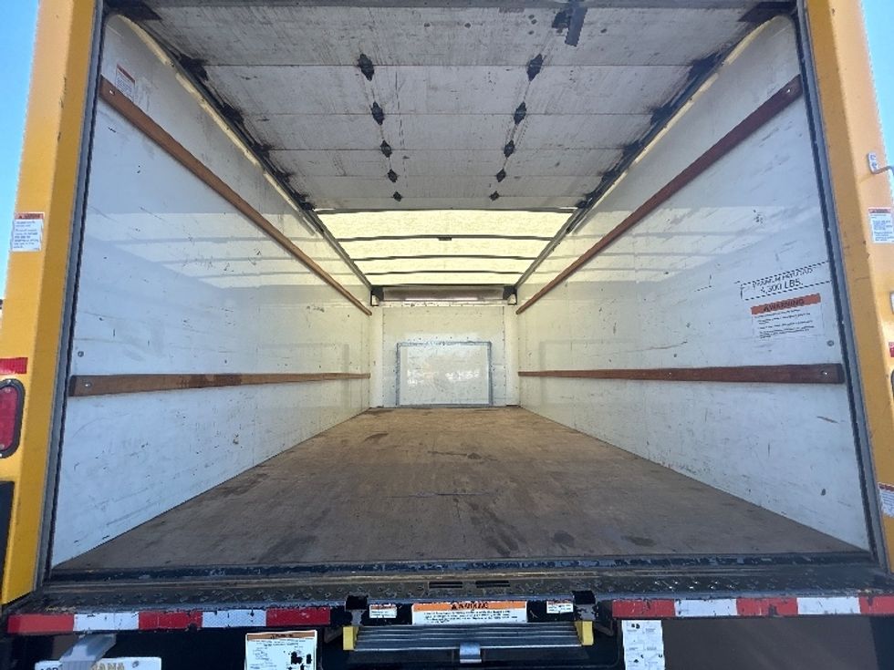 Light Duty Box Truck-Light and Medium Duty Trucks-Ford-2022-E350-Brooklyn Park-MN-109,515\n\t\tmiles-$ 25,750 - Image 10