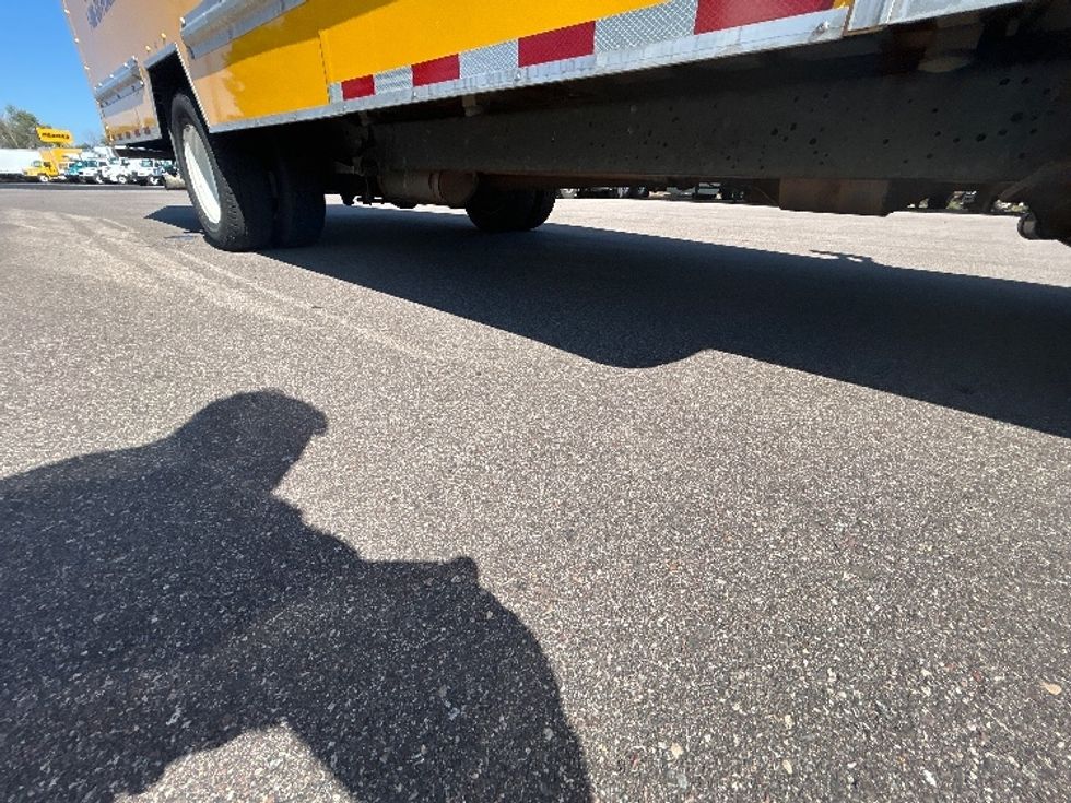 Light Duty Box Truck-Light and Medium Duty Trucks-Ford-2022-E350-Brooklyn Park-MN-109,515\n\t\tmiles-$ 25,750 - Image 14