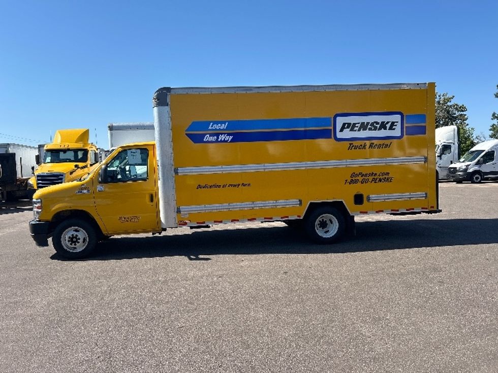 Light Duty Box Truck-Light and Medium Duty Trucks-Ford-2022-E350-Brooklyn Park-MN-109,515\n\t\tmiles-$ 25,750 - Image 4