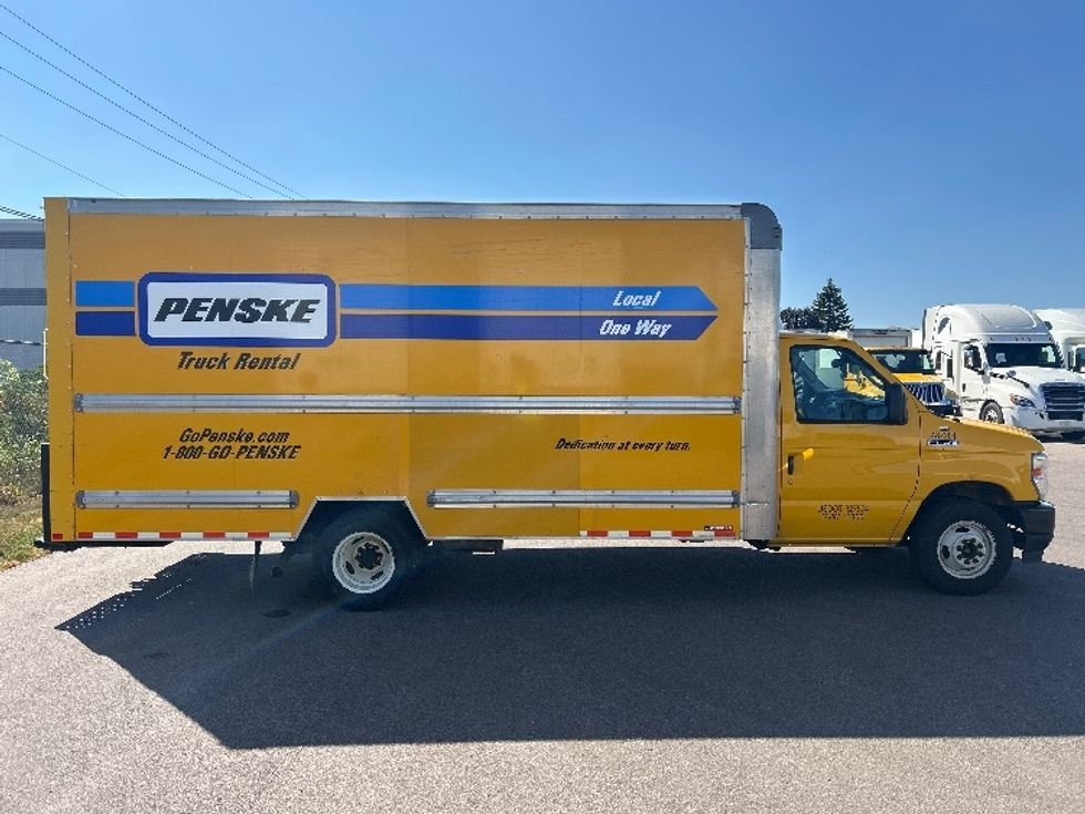 Light Duty Box Truck-Light and Medium Duty Trucks-Ford-2022-E350-Brooklyn Park-MN-140,034\n\t\tmiles-$ 20,750 - Image 11
