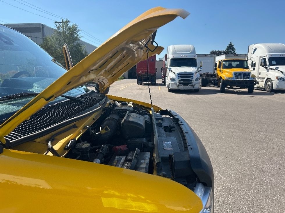 Light Duty Box Truck-Light and Medium Duty Trucks-Ford-2022-E350-Brooklyn Park-MN-140,034\n\t\tmiles-$ 20,750 - Image 19