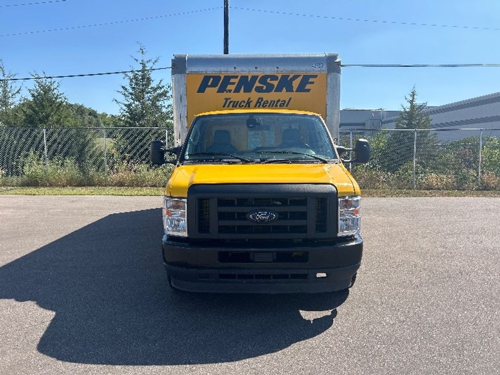 Light Duty Box Truck-Light and Medium Duty Trucks-Ford-2022-E350-Brooklyn Park-MN-140,034\n\t\tmiles-$ 20,750 - Image 2