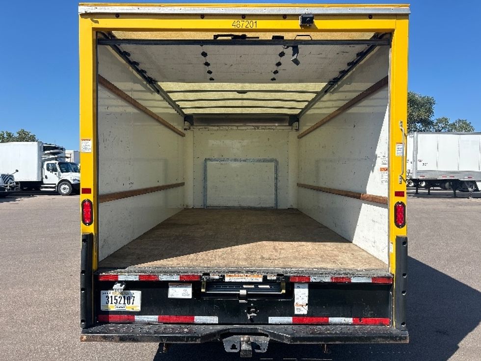 Light Duty Box Truck-Light and Medium Duty Trucks-Ford-2022-E350-Brooklyn Park-MN-140,034\n\t\tmiles-$ 20,750 - Image 7
