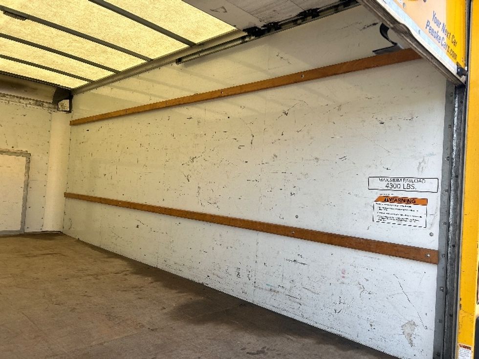 Light Duty Box Truck-Light and Medium Duty Trucks-Ford-2022-E350-Brooklyn Park-MN-162,947\n\t\tmiles-$ 17,000 - Image 12