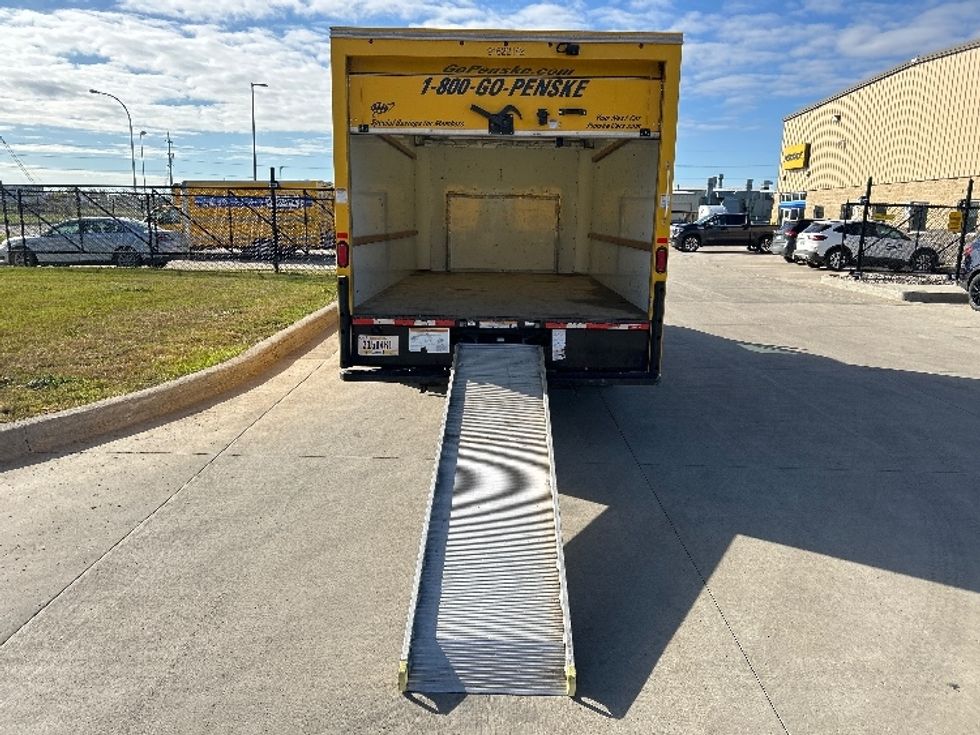 Light Duty Box Truck-Light and Medium Duty Trucks-Ford-2022-E350-Brooklyn Park-MN-162,947\n\t\tmiles-$ 17,000 - Image 9
