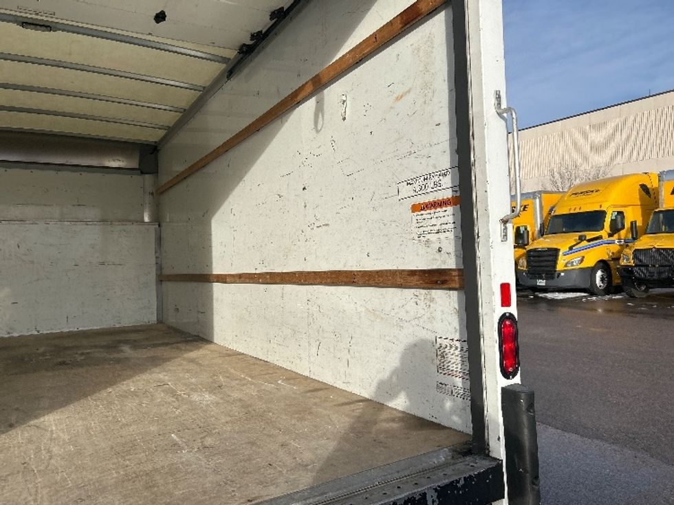 Light Duty Box Truck-Light and Medium Duty Trucks-Ford-2022-E350-Brooklyn Park-MN-75,548\n\t\tmiles-$ 33,750 - Image 11