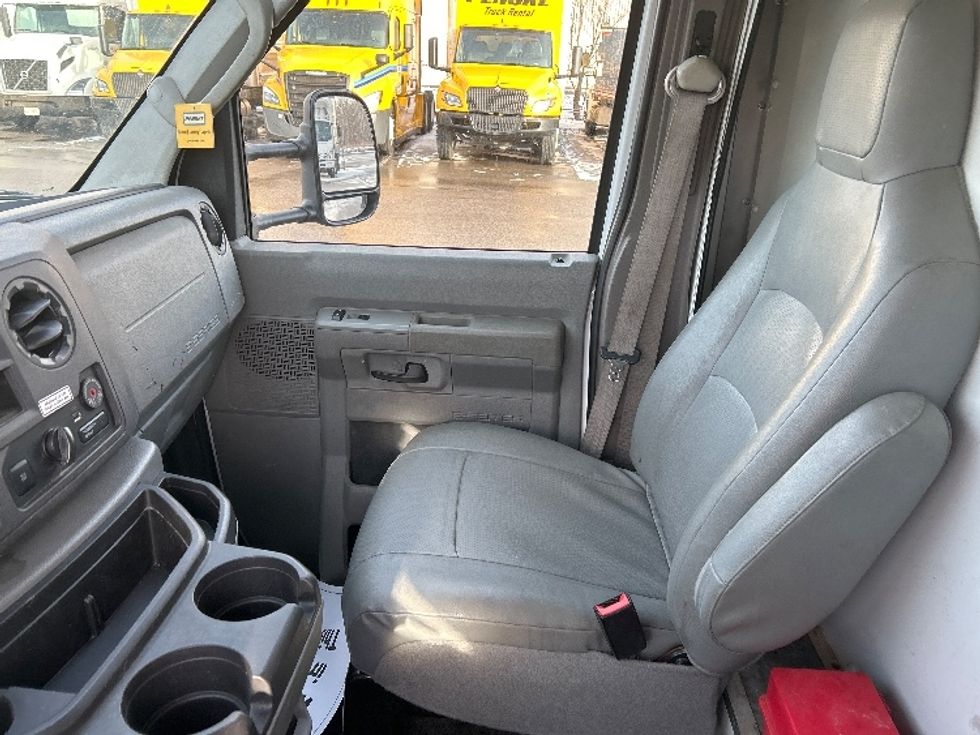 Light Duty Box Truck-Light and Medium Duty Trucks-Ford-2022-E350-Brooklyn Park-MN-75,548\n\t\tmiles-$ 33,750 - Image 18