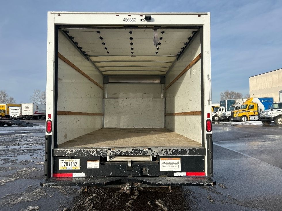 Light Duty Box Truck-Light and Medium Duty Trucks-Ford-2022-E350-Brooklyn Park-MN-75,548\n\t\tmiles-$ 33,750 - Image 8
