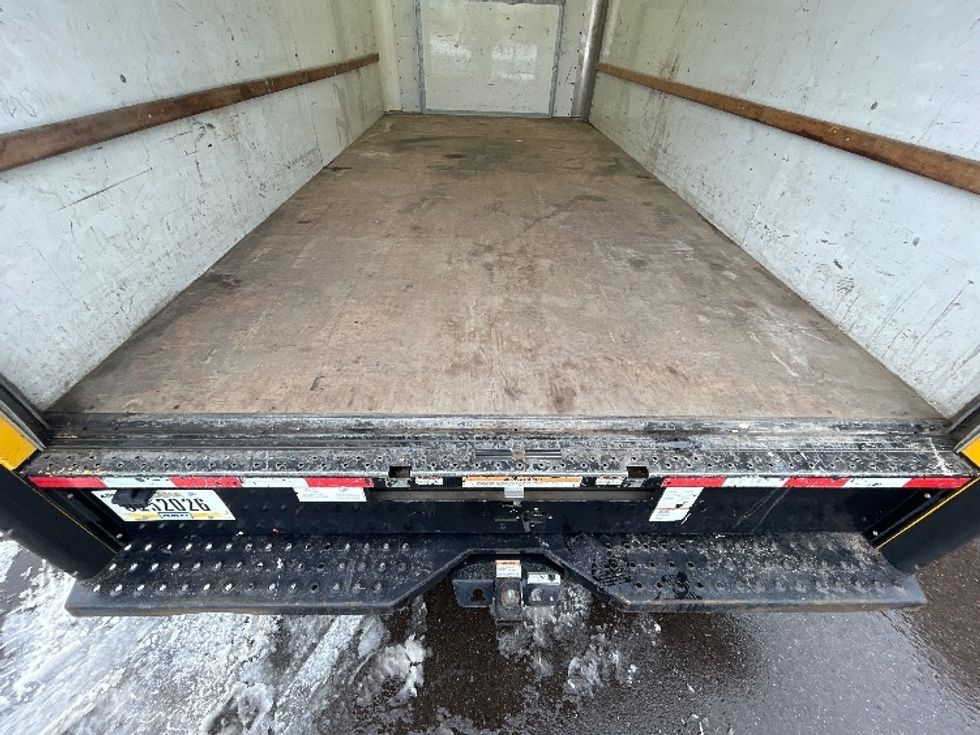 Light Duty Box Truck-Light and Medium Duty Trucks-Ford-2022-E350-Brooklyn Park-MN-86,989\n\t\tmiles-$ 30,000 - Image 10