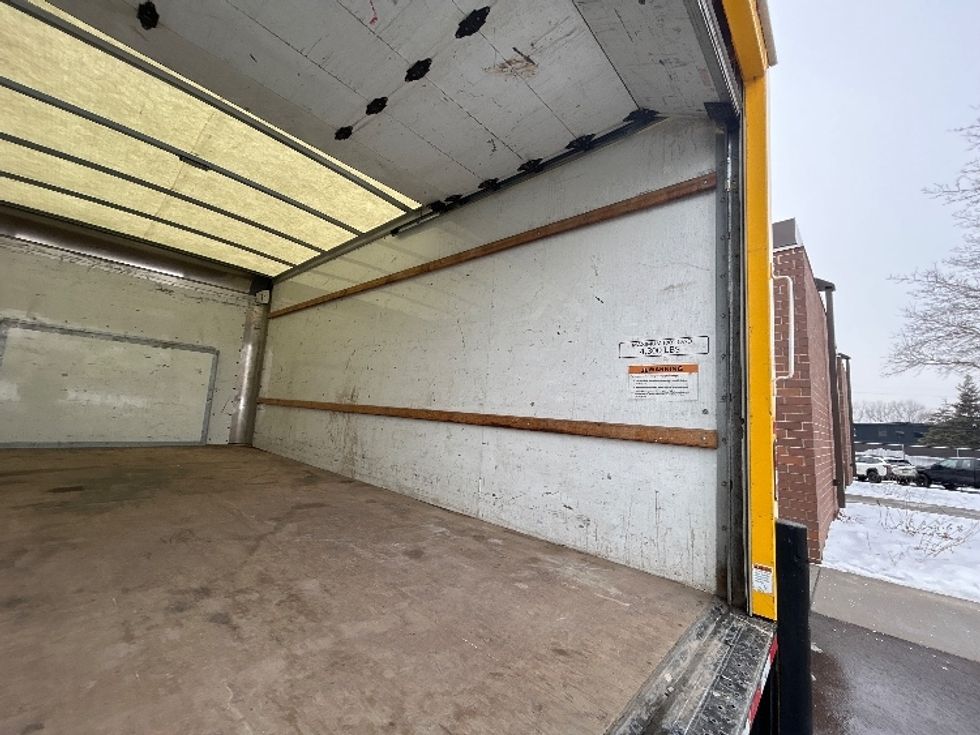 Light Duty Box Truck-Light and Medium Duty Trucks-Ford-2022-E350-Brooklyn Park-MN-86,989\n\t\tmiles-$ 30,000 - Image 12