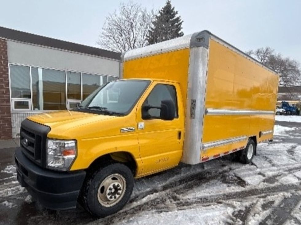 Light Duty Box Truck-Light and Medium Duty Trucks-Ford-2022-E350-Brooklyn Park-MN-86,989\n\t\tmiles-$ 30,000 - Image 3