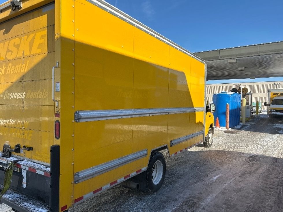 Light Duty Box Truck-Light and Medium Duty Trucks-Ford-2022-E350-Brooklyn Park-MN-87,482\n\t\tmiles-$ 29,750 - Image 11