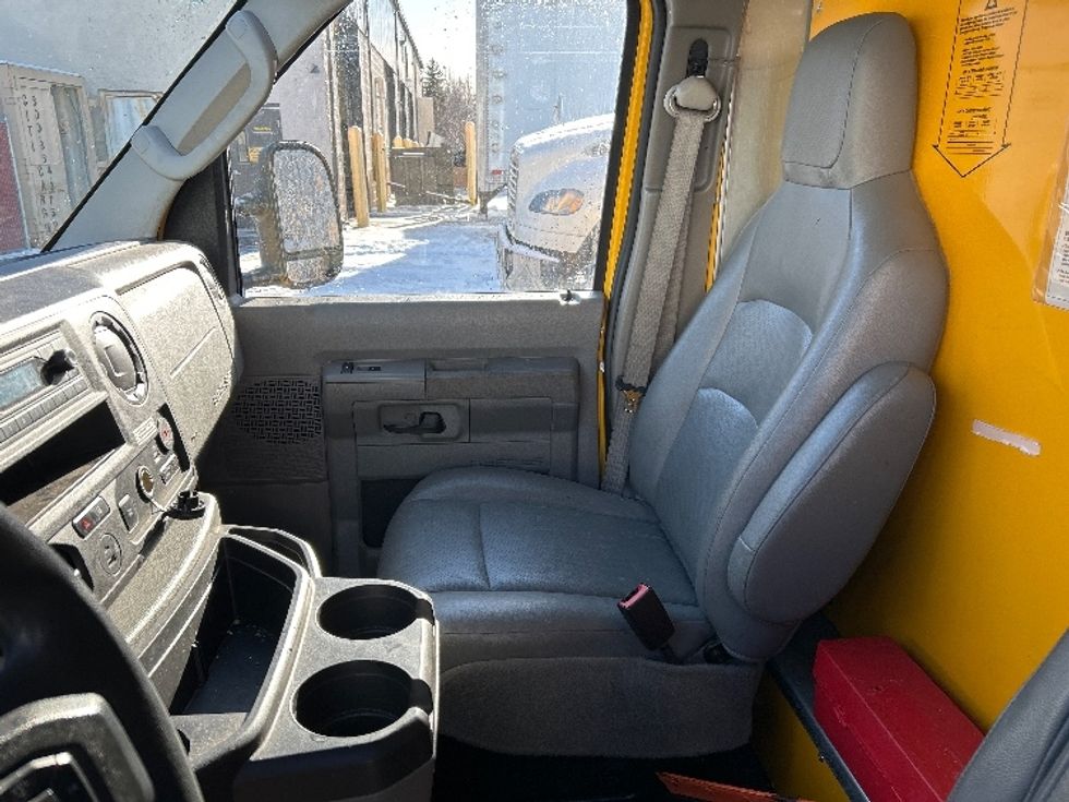Light Duty Box Truck-Light and Medium Duty Trucks-Ford-2022-E350-Brooklyn Park-MN-87,482\n\t\tmiles-$ 29,750 - Image 16