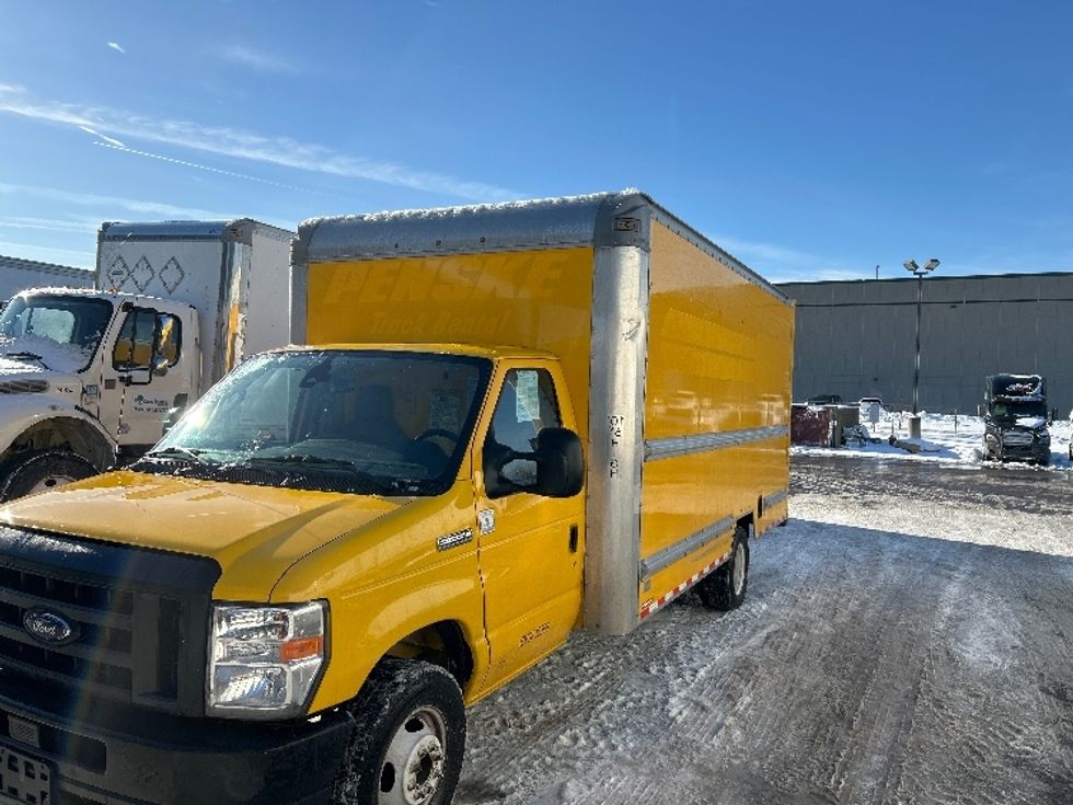 Light Duty Box Truck-Light and Medium Duty Trucks-Ford-2022-E350-Brooklyn Park-MN-87,482\n\t\tmiles-$ 29,750 - Image 3