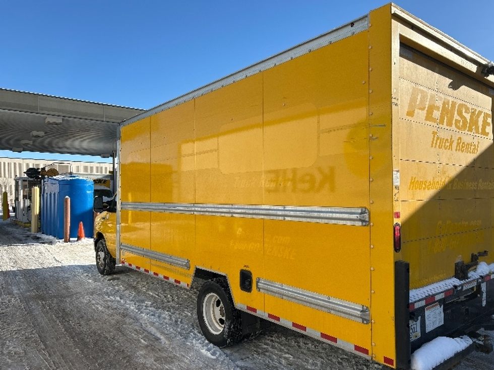 Light Duty Box Truck-Light and Medium Duty Trucks-Ford-2022-E350-Brooklyn Park-MN-87,482\n\t\tmiles-$ 29,750 - Image 5