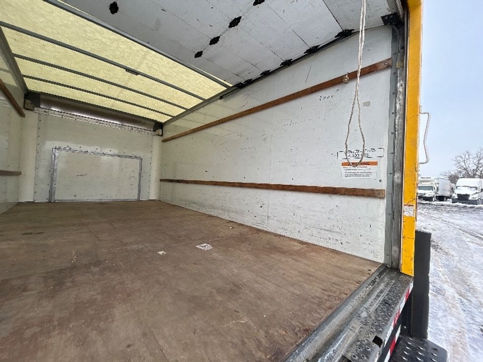 Light Duty Box Truck-Light and Medium Duty Trucks-Ford-2022-E350-Brooklyn Park-MN-89,542\n\t\tmiles-$ 29,500 - Image 12