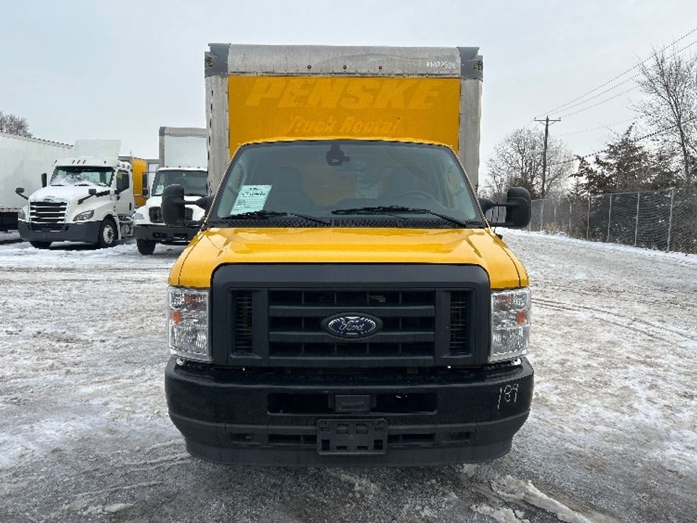 Light Duty Box Truck-Light and Medium Duty Trucks-Ford-2022-E350-Brooklyn Park-MN-89,542\n\t\tmiles-$ 29,500 - Image 2