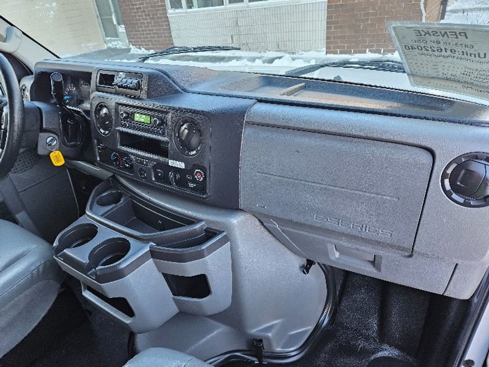 Light Duty Box Truck-Light and Medium Duty Trucks-Ford-2022-E350-Brooklyn Park-MN-89,861\n\t\tmiles-$ 32,500 - Image 21