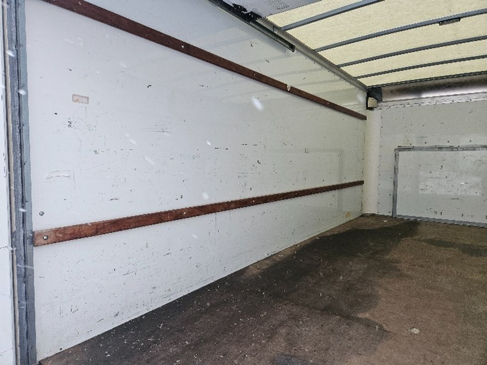 Light Duty Box Truck-Light and Medium Duty Trucks-Ford-2022-E350-Brooklyn Park-MN-90,095\n\t\tmiles-$ 32,500 - Image 11