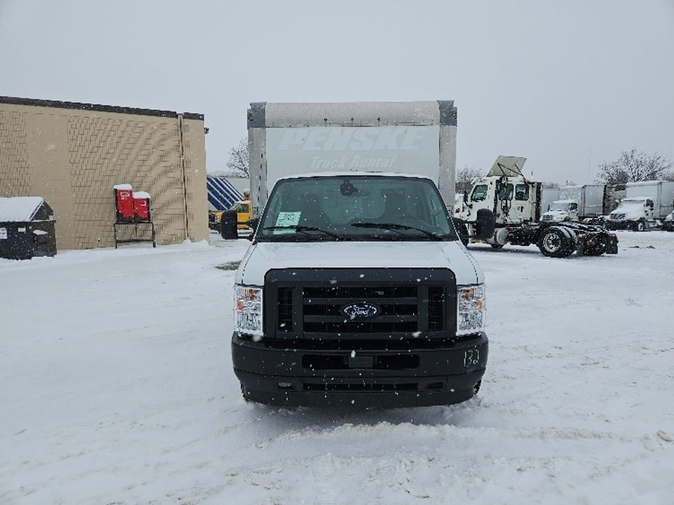 Light Duty Box Truck-Light and Medium Duty Trucks-Ford-2022-E350-Brooklyn Park-MN-90,095\n\t\tmiles-$ 32,500 - Image 2