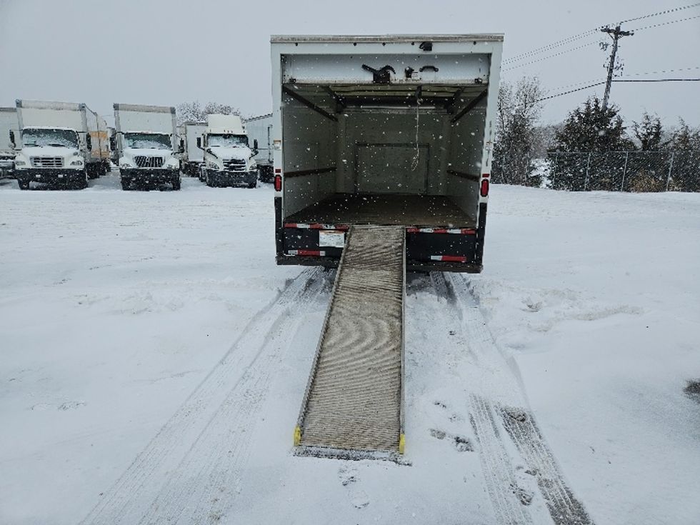 Light Duty Box Truck-Light and Medium Duty Trucks-Ford-2022-E350-Brooklyn Park-MN-90,095\n\t\tmiles-$ 32,500 - Image 9