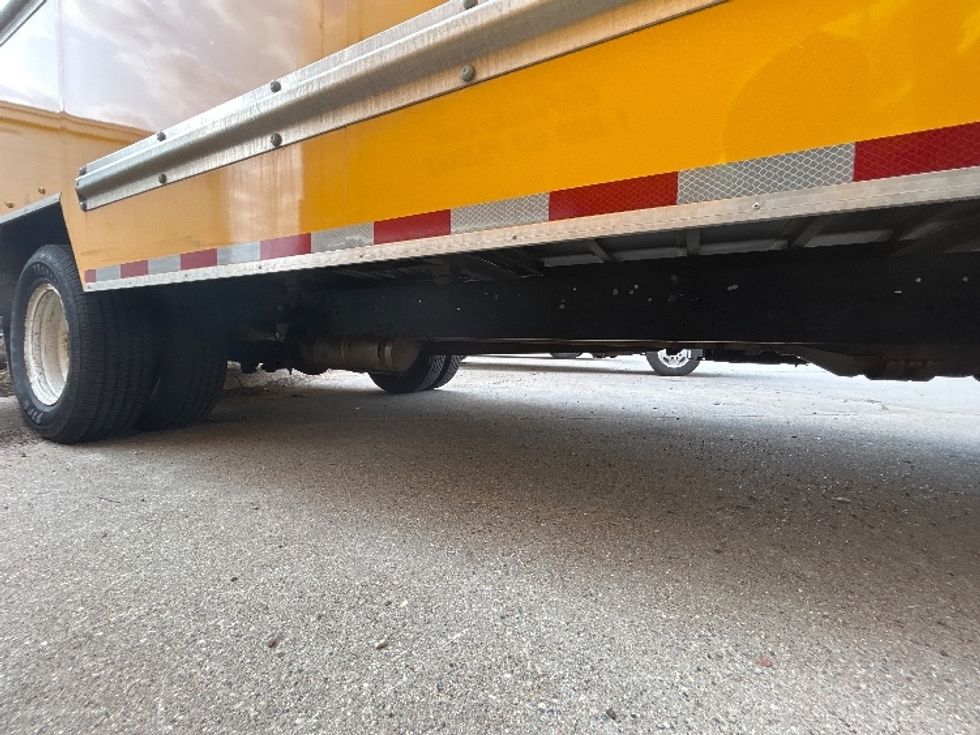 Light Duty Box Truck-Light and Medium Duty Trucks-Ford-2022-E350-Brooklyn Park-MN-97,811\n\t\tmiles-$ 28,000 - Image 14