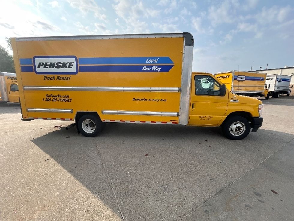 Light Duty Box Truck-Light and Medium Duty Trucks-Ford-2022-E350-Brooklyn Park-MN-97,811\n\t\tmiles-$ 28,000 - Image 15