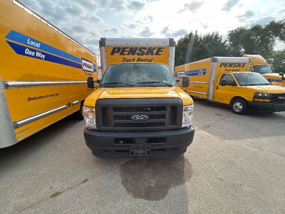 Light Duty Box Truck-Light and Medium Duty Trucks-Ford-2022-E350-Brooklyn Park-MN-97,811\n\t\tmiles-$ 28,000 - Image 2