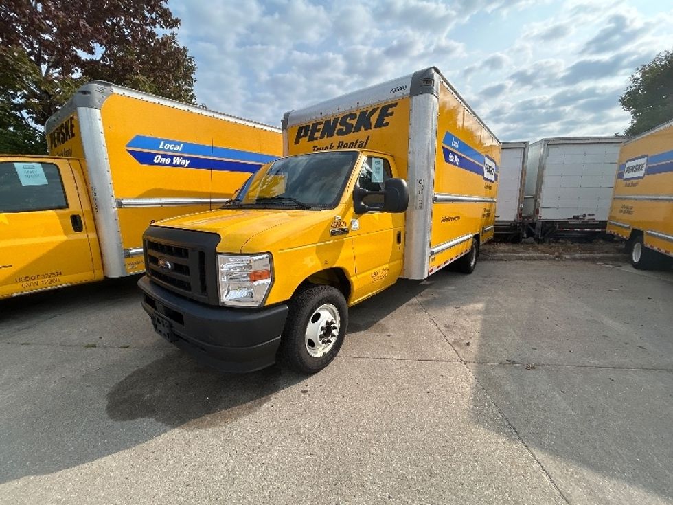 Light Duty Box Truck-Light and Medium Duty Trucks-Ford-2022-E350-Brooklyn Park-MN-97,811\n\t\tmiles-$ 28,000 - Image 3