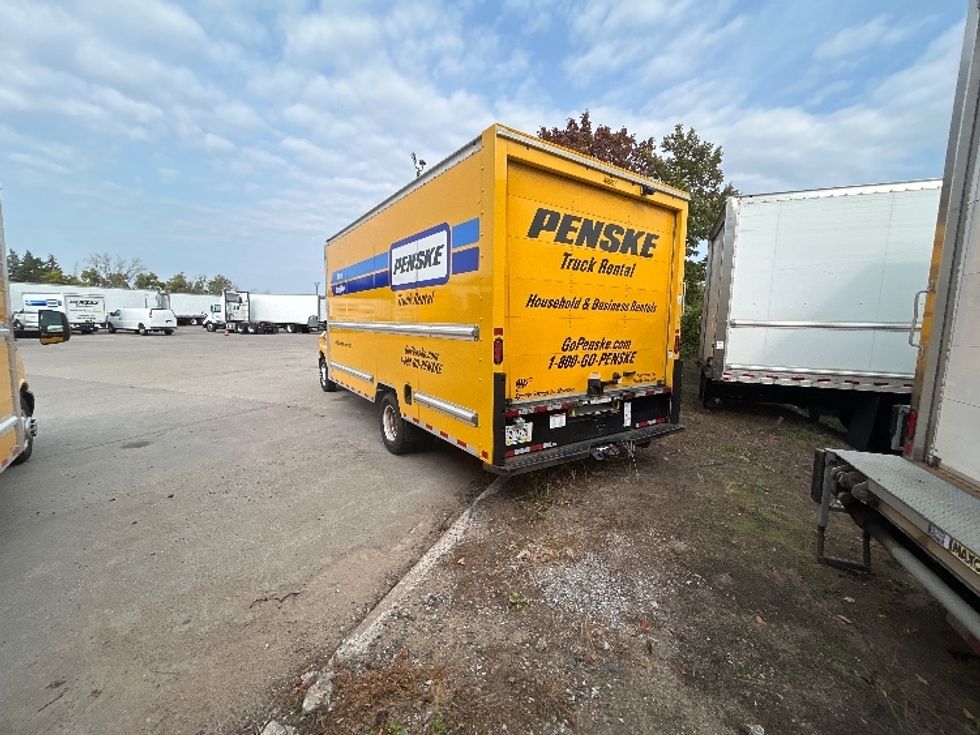 Light Duty Box Truck-Light and Medium Duty Trucks-Ford-2022-E350-Brooklyn Park-MN-97,811\n\t\tmiles-$ 28,000 - Image 6