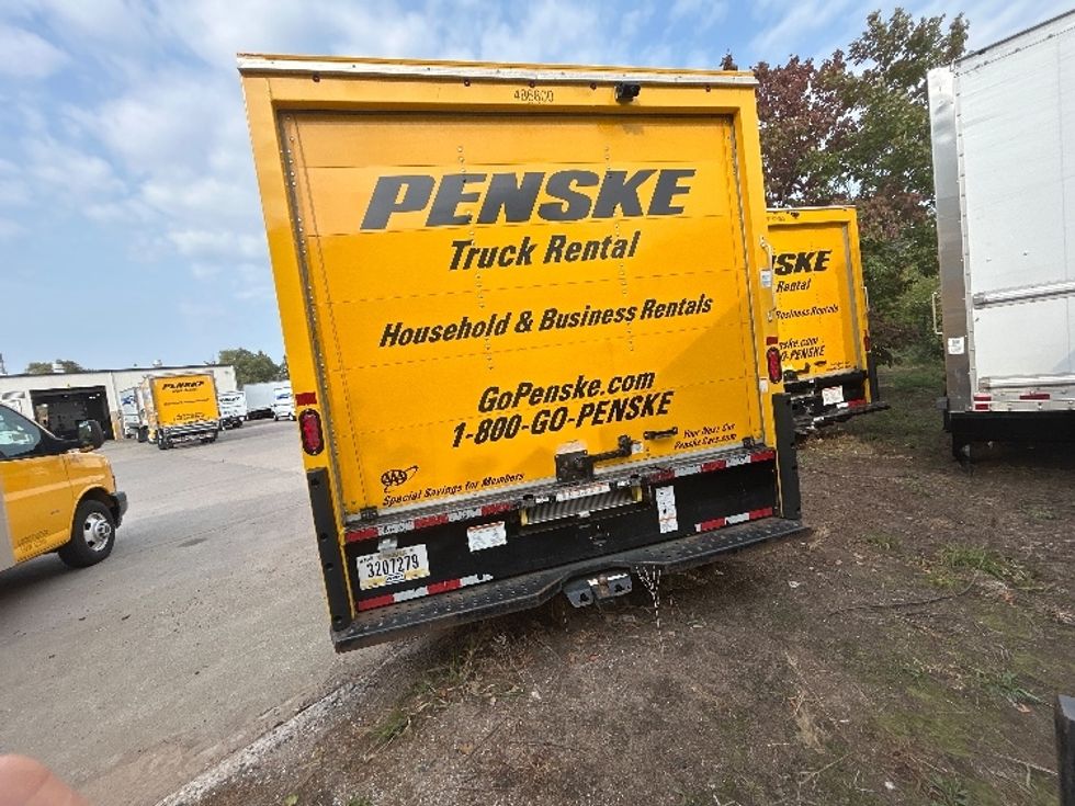 Light Duty Box Truck-Light and Medium Duty Trucks-Ford-2022-E350-Brooklyn Park-MN-97,811\n\t\tmiles-$ 28,000 - Image 7