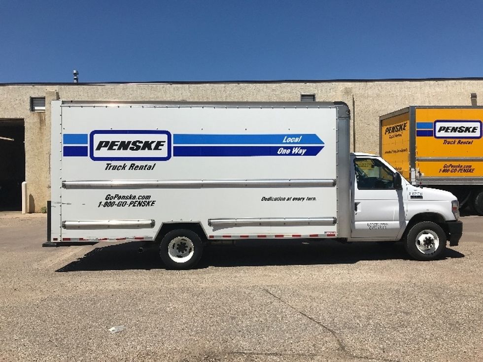 Light Duty Box Truck-Light and Medium Duty Trucks-Ford-2022-E350-Brooklyn Park-MN-98,336\n\t\tmiles-$ 31,000 - Image 15