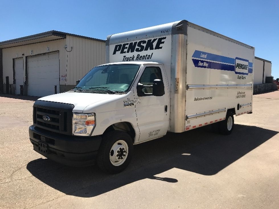 Light Duty Box Truck-Light and Medium Duty Trucks-Ford-2022-E350-Brooklyn Park-MN-98,336\n\t\tmiles-$ 31,000 - Image 3