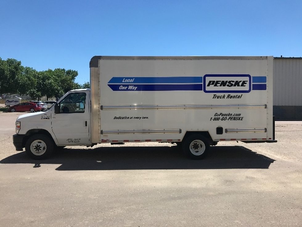 Light Duty Box Truck-Light and Medium Duty Trucks-Ford-2022-E350-Brooklyn Park-MN-98,336\n\t\tmiles-$ 31,000 - Image 4