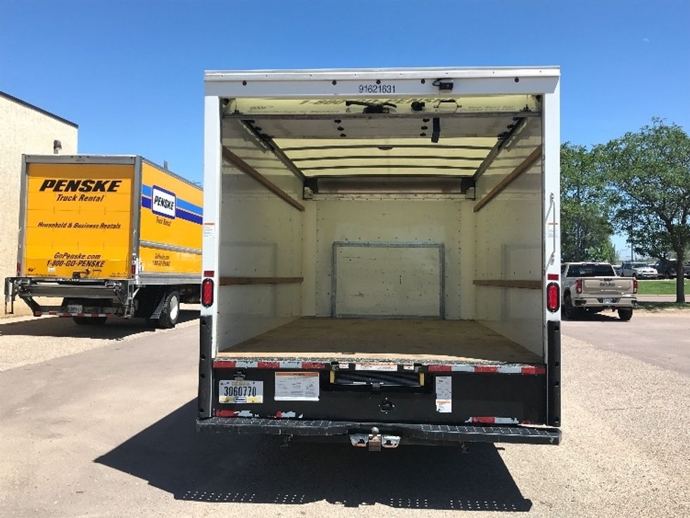 Light Duty Box Truck-Light and Medium Duty Trucks-Ford-2022-E350-Brooklyn Park-MN-98,336\n\t\tmiles-$ 31,000 - Image 8