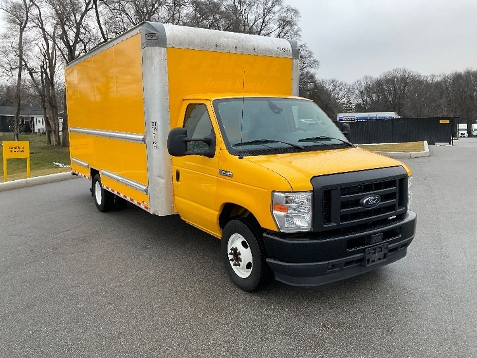 Light Duty Box Truck-Light and Medium Duty Trucks-Ford-2022-E350-Byron Center-MI-100,249\n\t\tmiles-$ 27,500 - Image 1