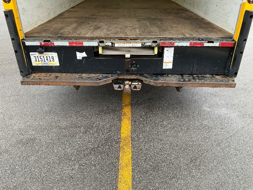 Light Duty Box Truck-Light and Medium Duty Trucks-Ford-2022-E350-Byron Center-MI-100,249\n\t\tmiles-$ 27,500 - Image 10